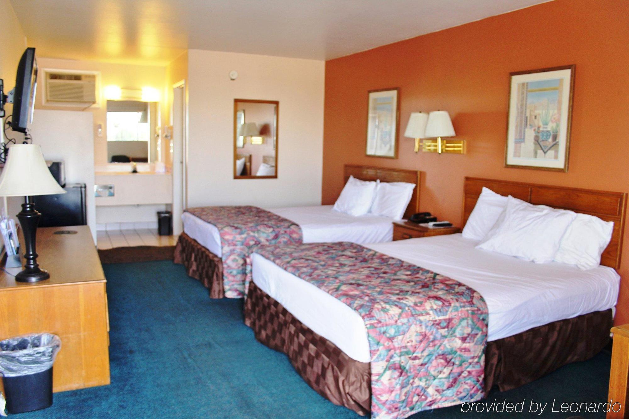 Americas Best Value Inn Нийдълс Екстериор снимка