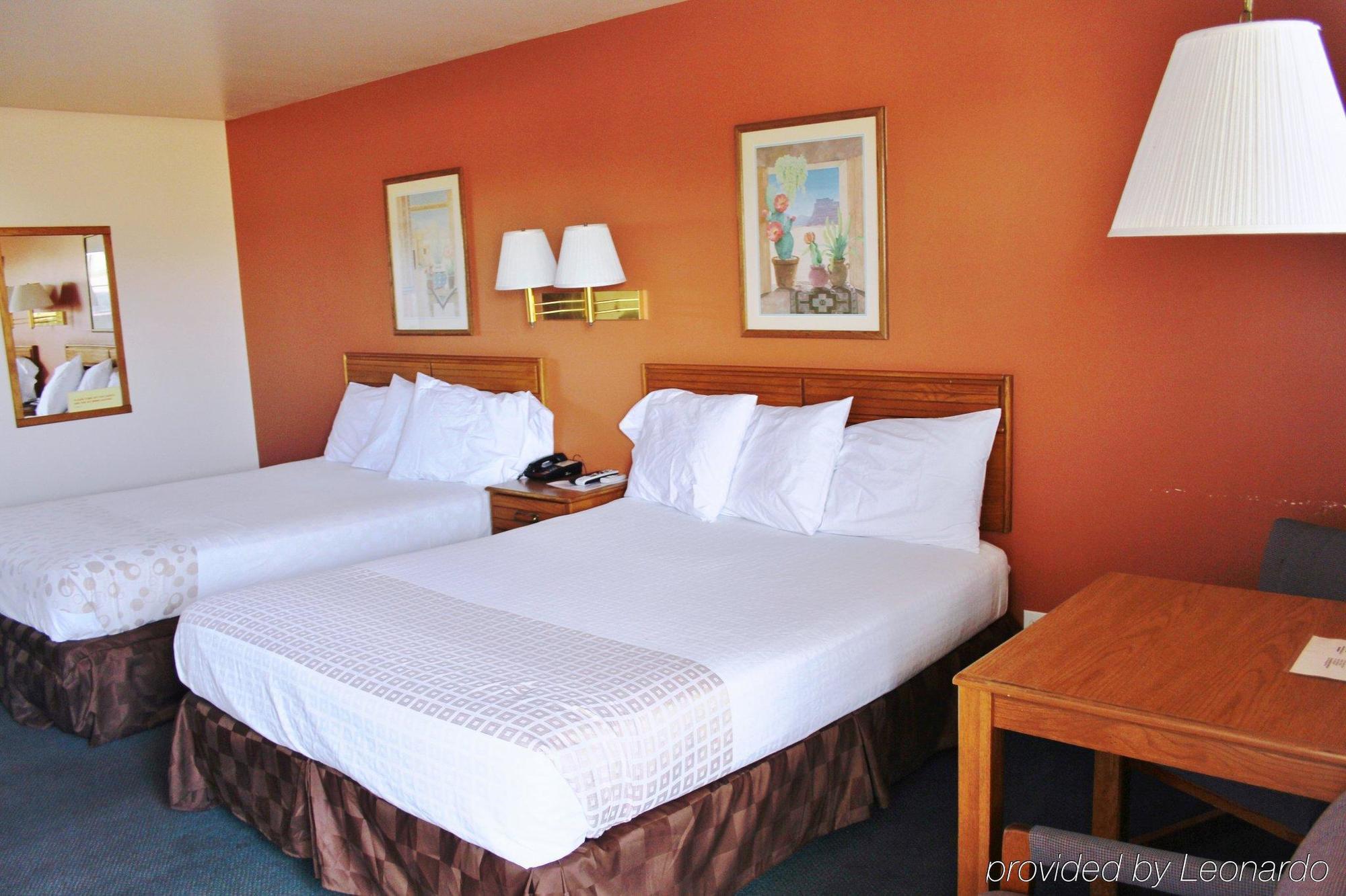 Americas Best Value Inn Нийдълс Екстериор снимка