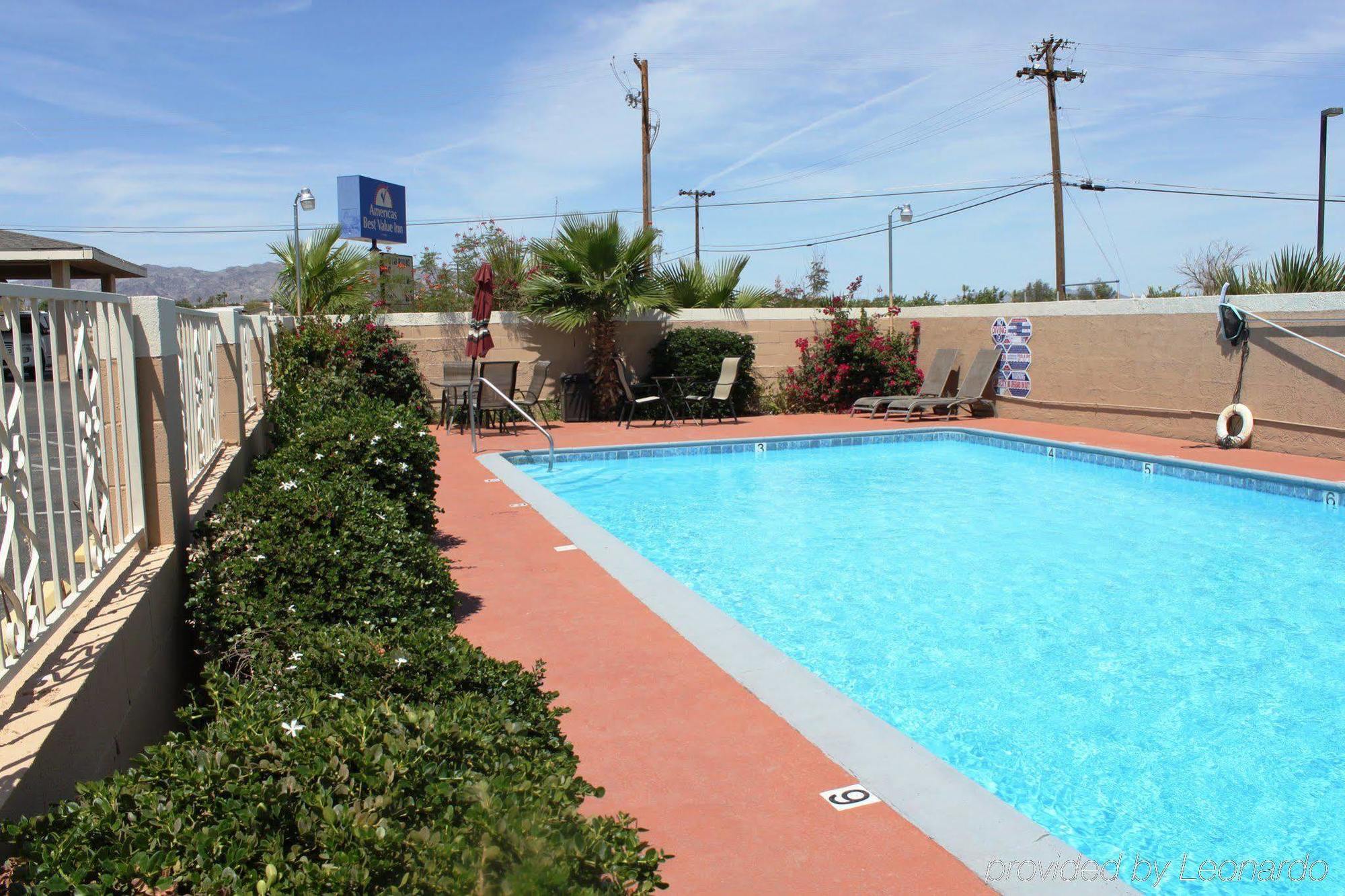 Americas Best Value Inn Нийдълс Екстериор снимка